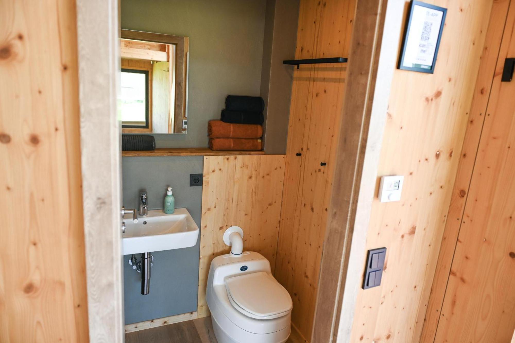 Tiny House Nature 12 Innenlage - Green Tiny Village Harlesiel Каролинензиль Экстерьер фото